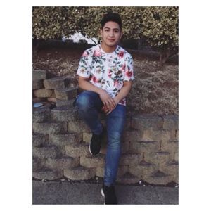 Meet your Posher, Yova